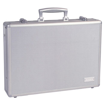 Кейс CLASSIC 84 (для ноутбука)