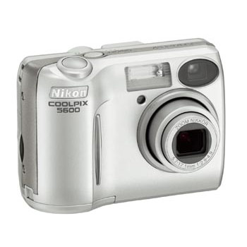COOLPIX 5600
